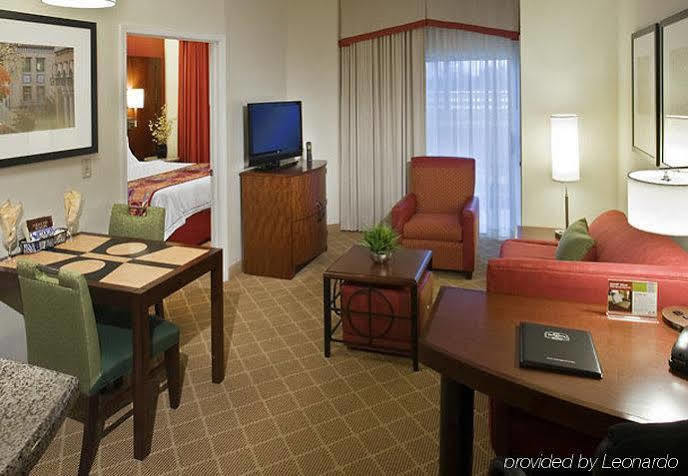 Hotel Kansas Airport Kansas City