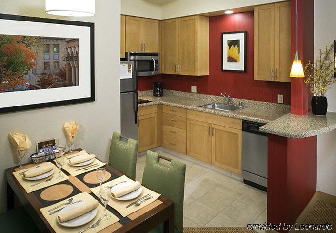 Airport Hotel Kansas City